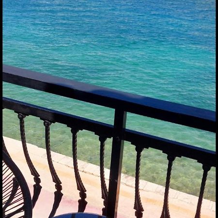 Celebrity Hotel Argostoli  Buitenkant foto