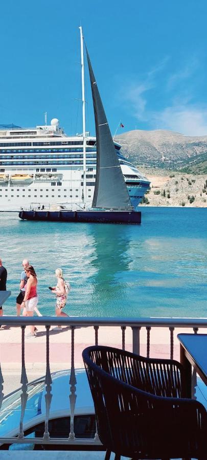 Celebrity Hotel Argostoli  Buitenkant foto